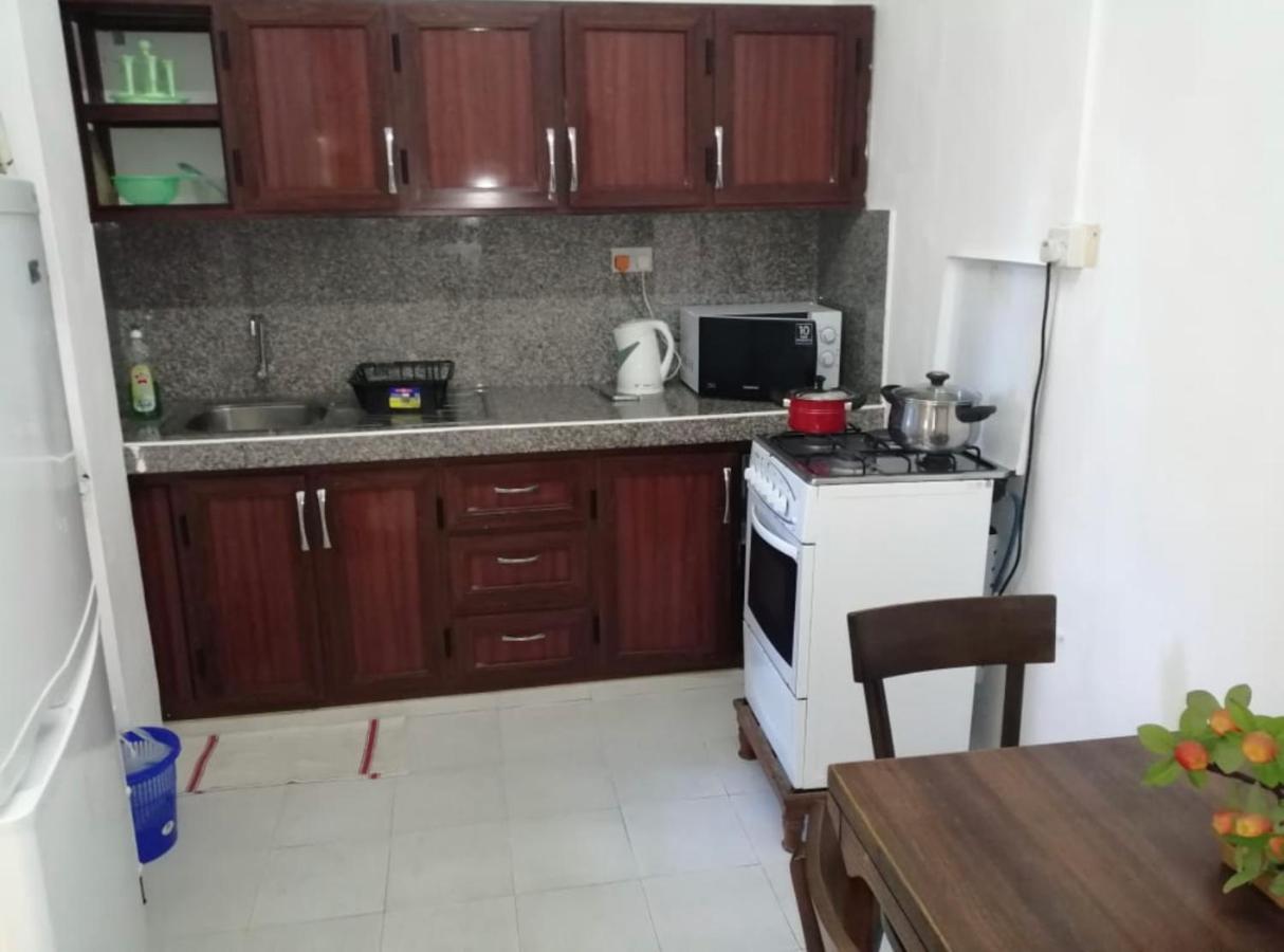 Champs De Mars Apartment Port Louis Esterno foto